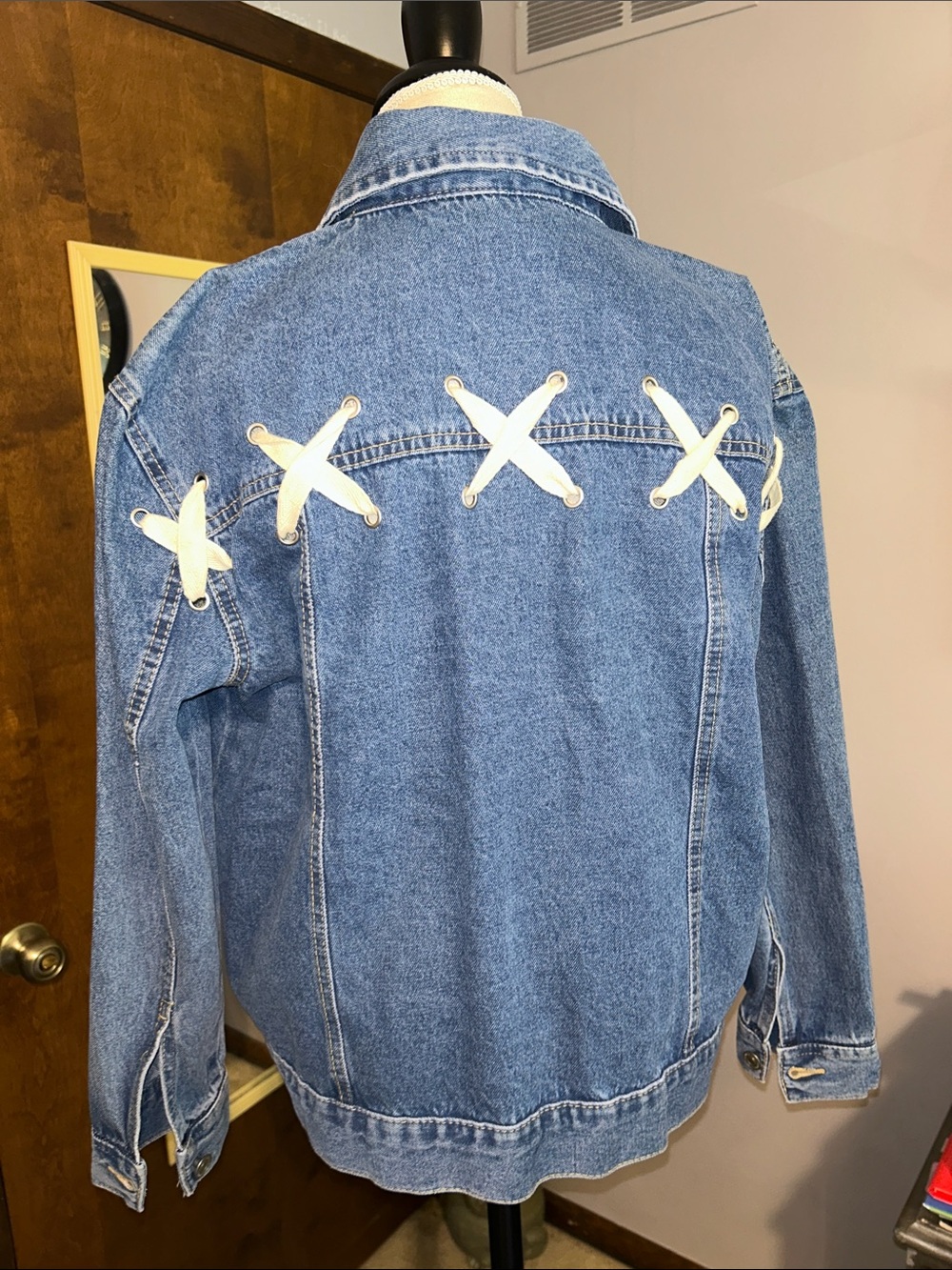 Roebuck & Co Y2K Style Denim Jacket with Lace-Up Back